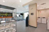 貝滕多夫闊德城希爾頓惠庭飯店 - 健身房