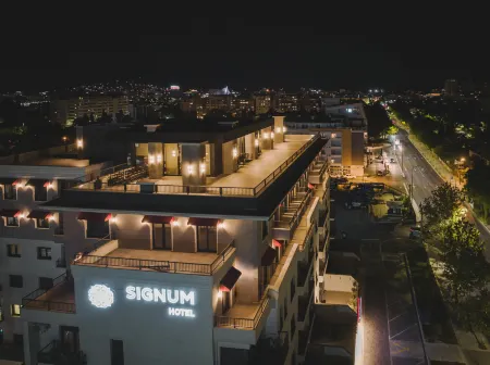 Signum Hotel Отели рядом с достопримечательностью «Собор Воскресения Христова»