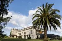 Parador de Tui Hotels near Biblioteca Publica Municipal de Tui