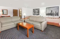 슈퍼 8 바이 윈덤 록 폴스 스털링 에리어