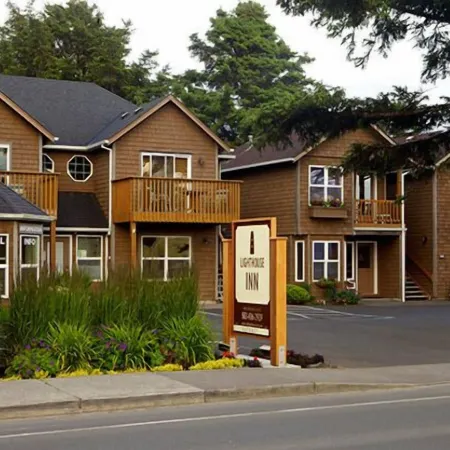 Lighthouse Inn Отели рядом с достопримечательностью «Пляж Кэннон-Бич»