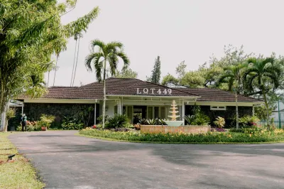 Lot449 Glass House Hotels in Cisarua