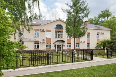 Mon Plaisir Khimki Hotel Hotel in zona Aeroporto di Mosca-Šeremet'evo