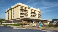 Hotel Copacabana Hotels near Mount Barreto Ecological Park