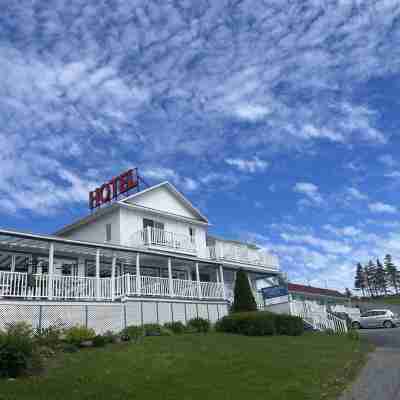 Hotel Motel Grande Vallée Hotel Exterior