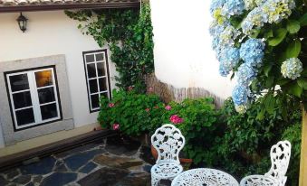 House with 4 Bedrooms in Chã de Alvares, with Enclosed Garden and Wifi Near the Beach