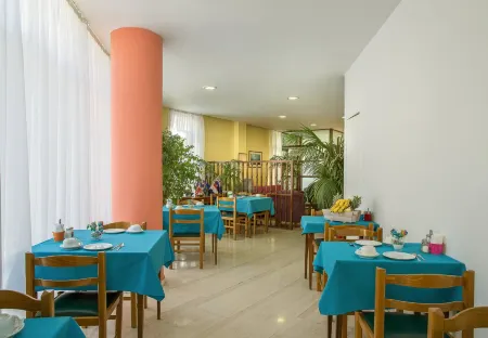 Nefeli Hotel