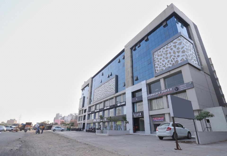Budget 9805 Hotel Apollo in SP Ring Road Nikol-Odhav, Ahmedabad - Rs. 1104,  Address, Reviews & Deals -OYO Rooms.