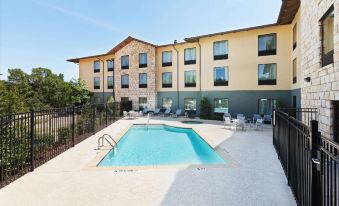 Hampton Inn & Suites Austin-Lakeway