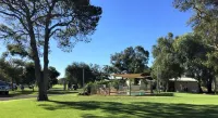 Junee Tourist Park Hotels near Shanks Zoo