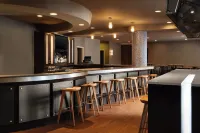 SpringHill Suites Minneapolis-St. Paul Airport/Mall of America - بار
