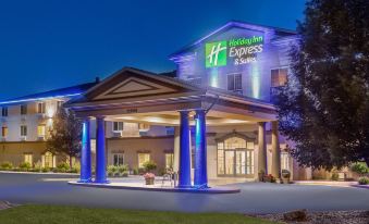 Holiday Inn Express & Suites Eau Claire North