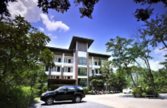 Gasser Park & Residence Hotel berhampiran Wat Tha Chalawat