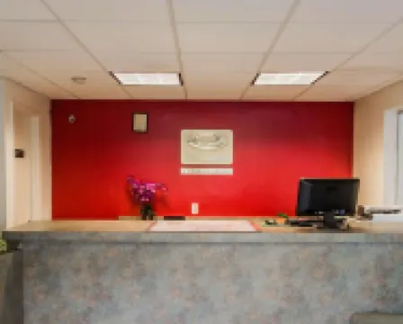 Travelodge by Wyndham Gainesville