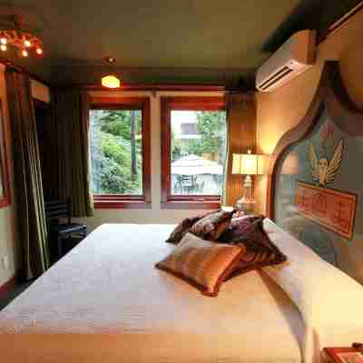 McMenamins Kennedy School Rooms