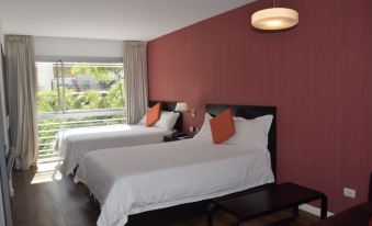 Howard Johnson by Wyndham Hotel Abasto