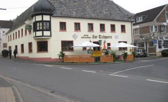 Astoria Hotel Heimbach - Housity