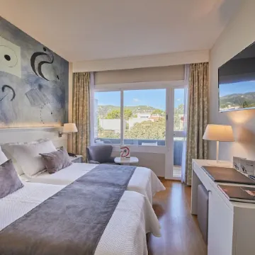 Hotel Joan Miró Museum Отели рядом с достопримечательностью «Дворец Маривент»