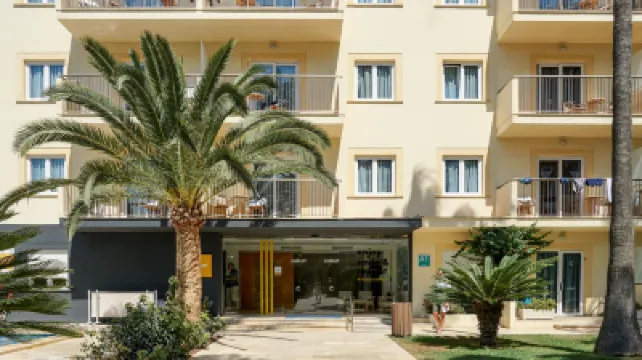 Cabot Tres Torres Apartamentos Hotels near MallorcaWellness - Hipotels Gran Playa de Palma SPA