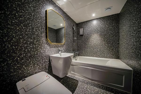The Gray Hotel_2