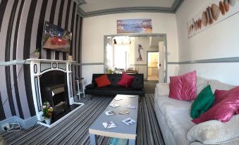 Blackpool Abode - Seaside Cove