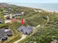 "Erwith" - 50m from the Sea