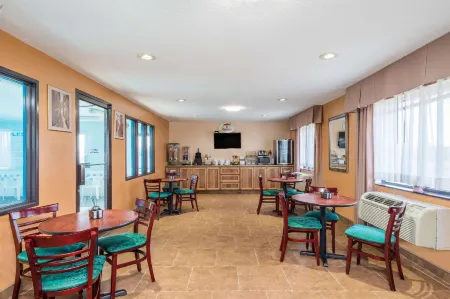 Super 8 by Wyndham Campbellsville KY