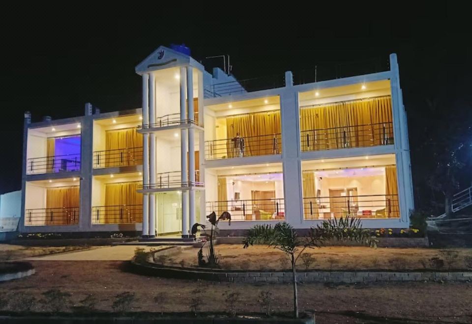 Goroomgo Palashgram Eco Resort - Housity