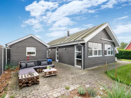 "Thorwith" - 150m from the Sea