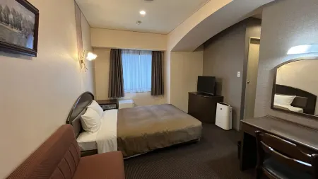 Kuwana Park Hotel