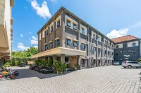 OYO 3306 Ganandra Hotels near Undiknas Graduate School