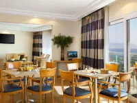 Dan Panorama Eilat Hotels near HaSh'hafim Beach