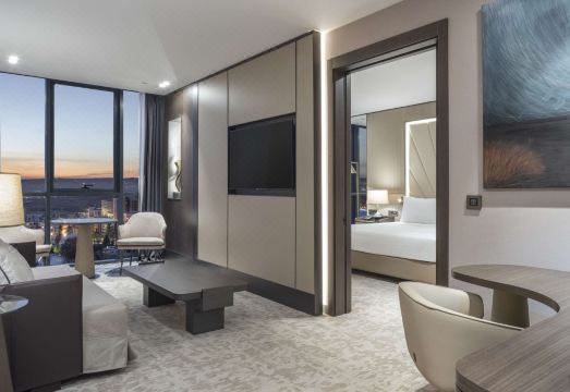 더블트리 바이 힐튼 산리우르파