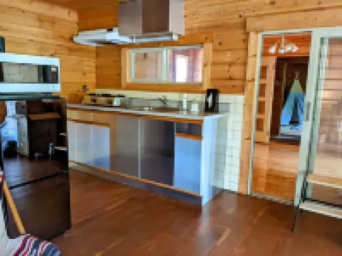 一棟貸しのリゾートログハウス　Piilo 高島市のホテル