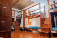 Public House Hostel โรงแรมใน