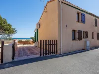 Petite Cigale Hotels near Plage Saint Pierre La Mer