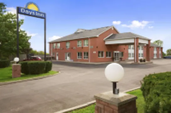 Days Inn by Wyndham Stouffville Hotels in 