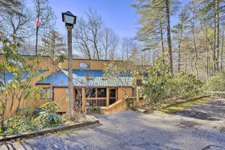 Sunny Sapphire Townhome w/ Resort Amenities!