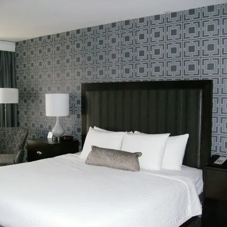 Best Western Plus Bradford Inn