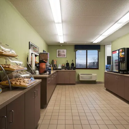Days Hotel by Wyndham University Ave SE