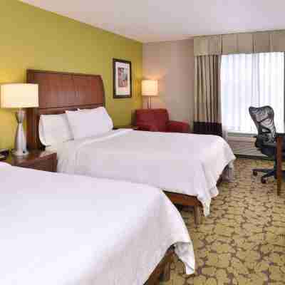 Hilton Garden Inn Indianapolis/Carmel Rooms