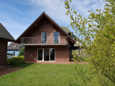 Müritz Ferienpark Röbel Отели рядом с достопримечательностью «St.Nikolai Kirche Röbel»