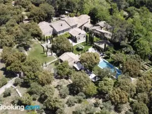 Villa Hautvallon - Peaceful Escape in Provence