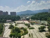 Longchuan Homestay (Longdong Alley)