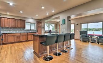 Spacious Algonac Home w/ St Clair River Views - Housity