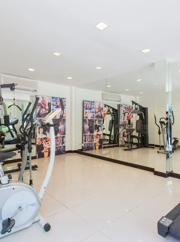 รูปภาพของKris - Modern Spacious 2 Bedrooms Condo with Pool