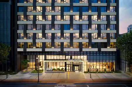 Four Points by Sheraton Suwon Отели рядом с достопримечательностью «Кёнггиский университет Сувон Кампус»