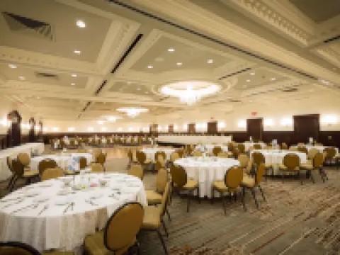 Radisson Hotel Cincinnati Riverfront Hotels in Covington