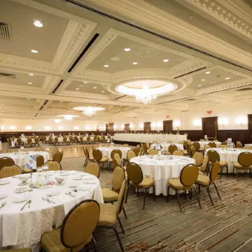 Radisson Hotel Cincinnati Riverfront