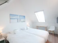 Oesterdam Resort Hotels in Tholen